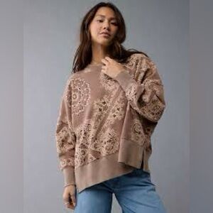AMERICAN EAGLE This Feels Seriously Lived In Paisley Sweatshirt - Size Large